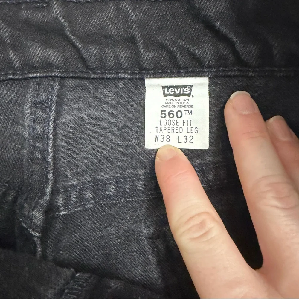 Levi’s Men’s 560 Loose Fit Tapered Leg Black Jeans, Vintage-size 38x32 *EUC*